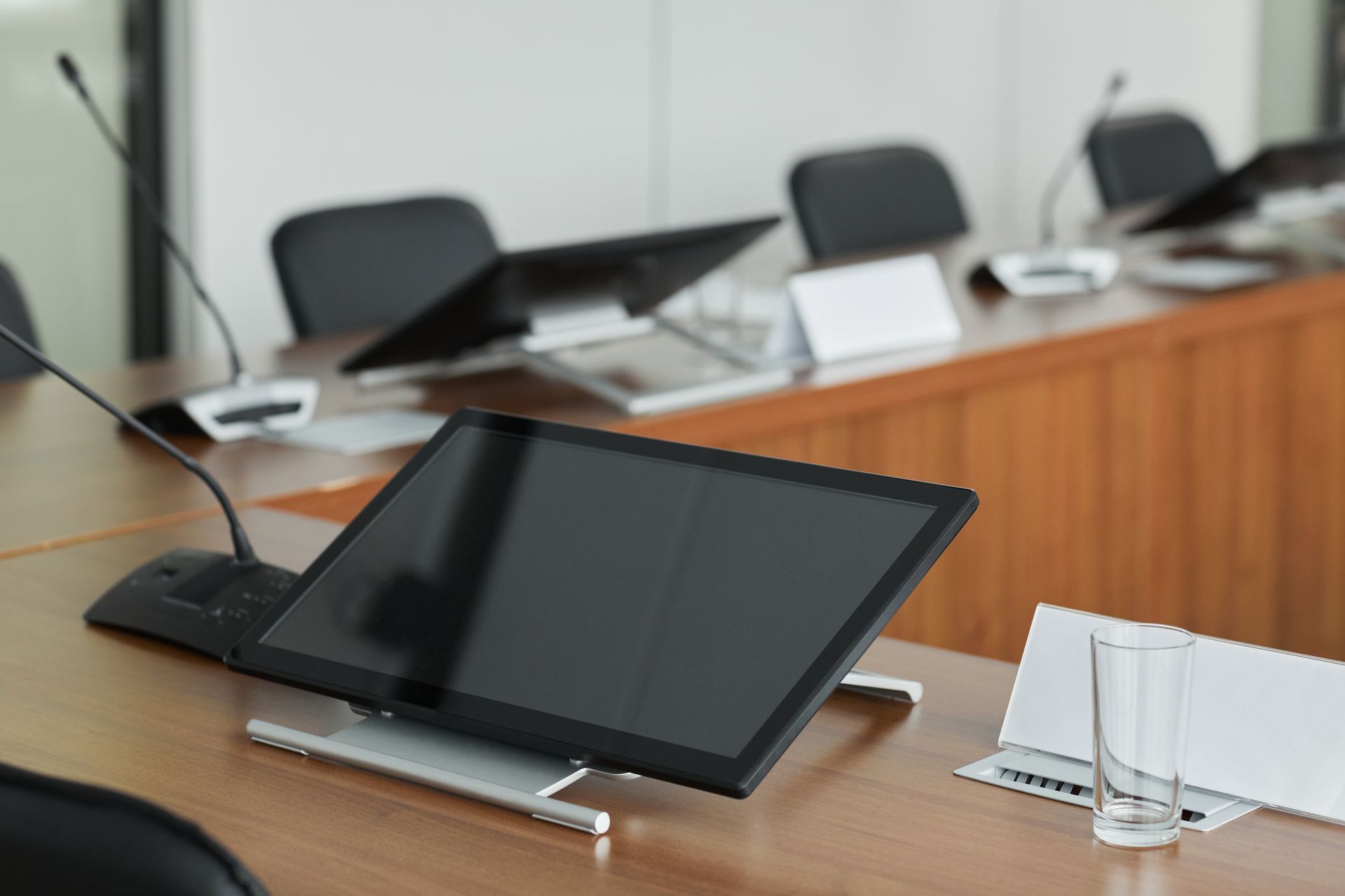 conferências virtuais e viagens corporativas